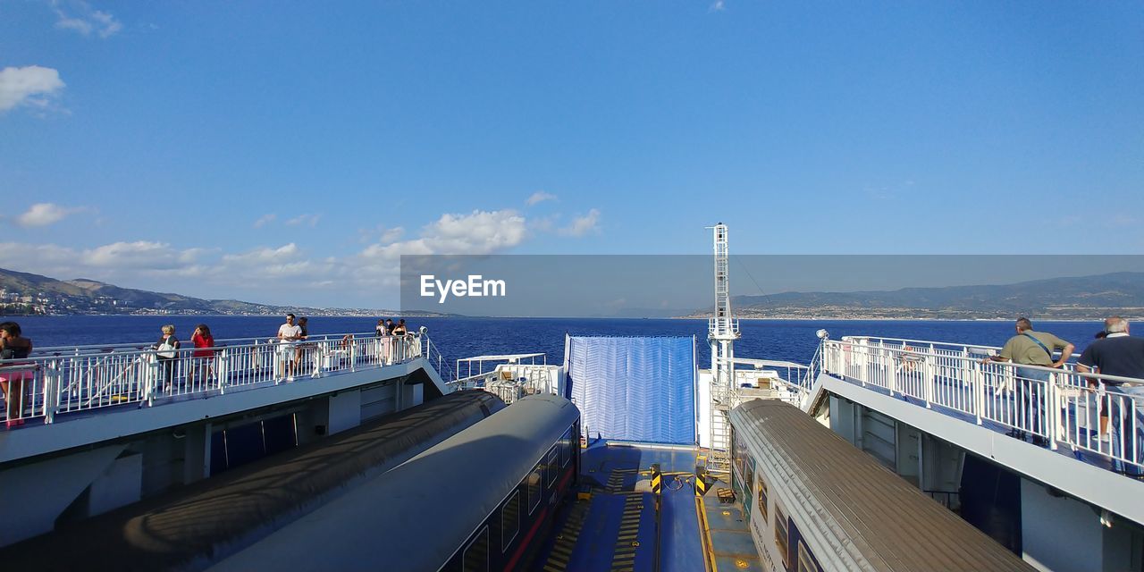 PANORAMIC VIEW OF SEA AGAINST SKY