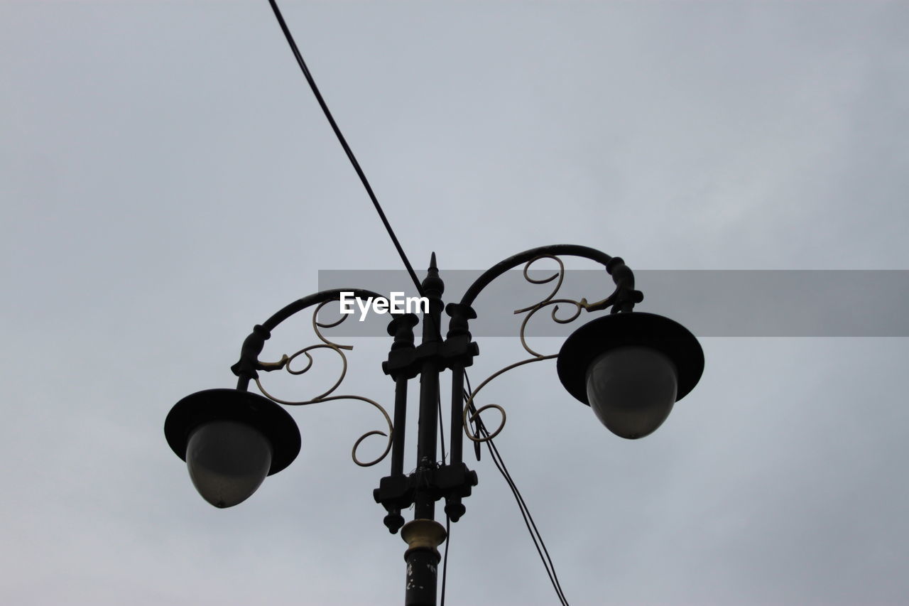 LOW ANGLE VIEW OF STREET LIGHT