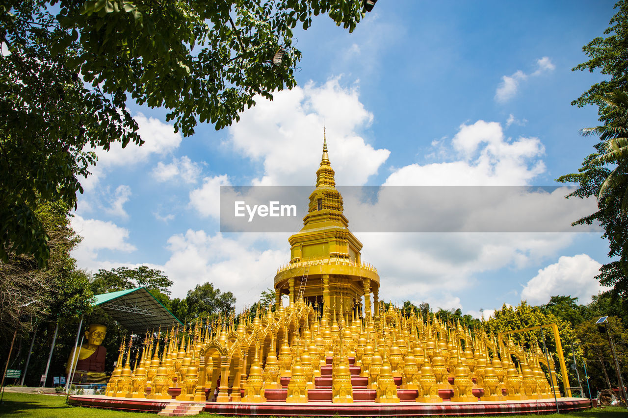 LOW ANGLE VIEW OF TEMPLE AGAINST SKY