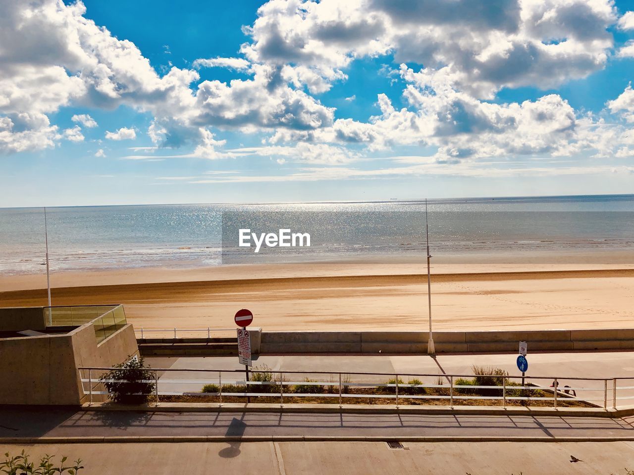 SCENIC VIEW OF BEACH AGAINST SEA