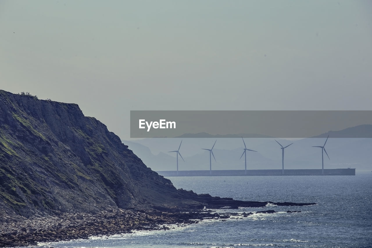 PANORAMIC VIEW OF SEA AGAINST SKY
