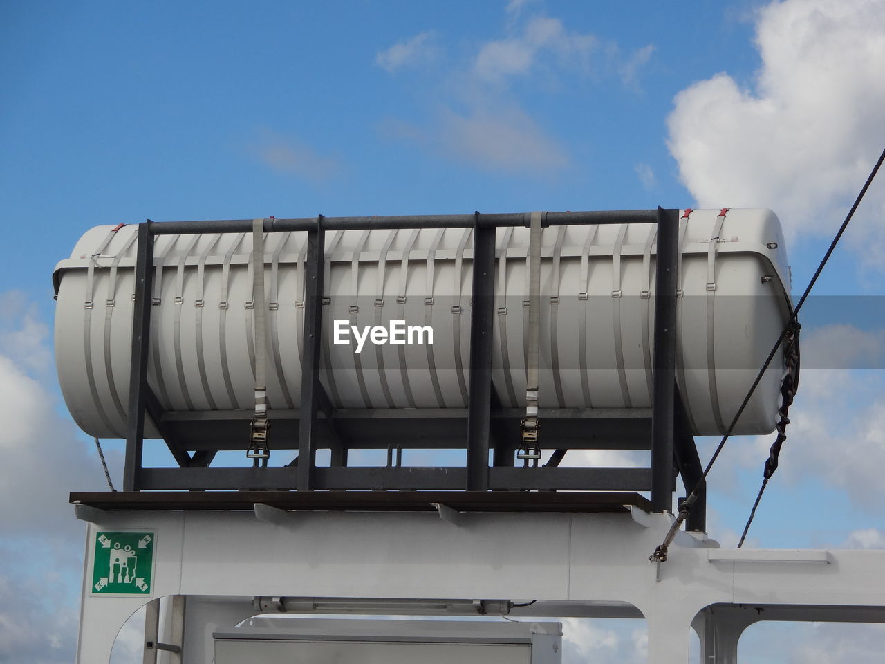 LOW ANGLE VIEW OF SHIP AGAINST SKY