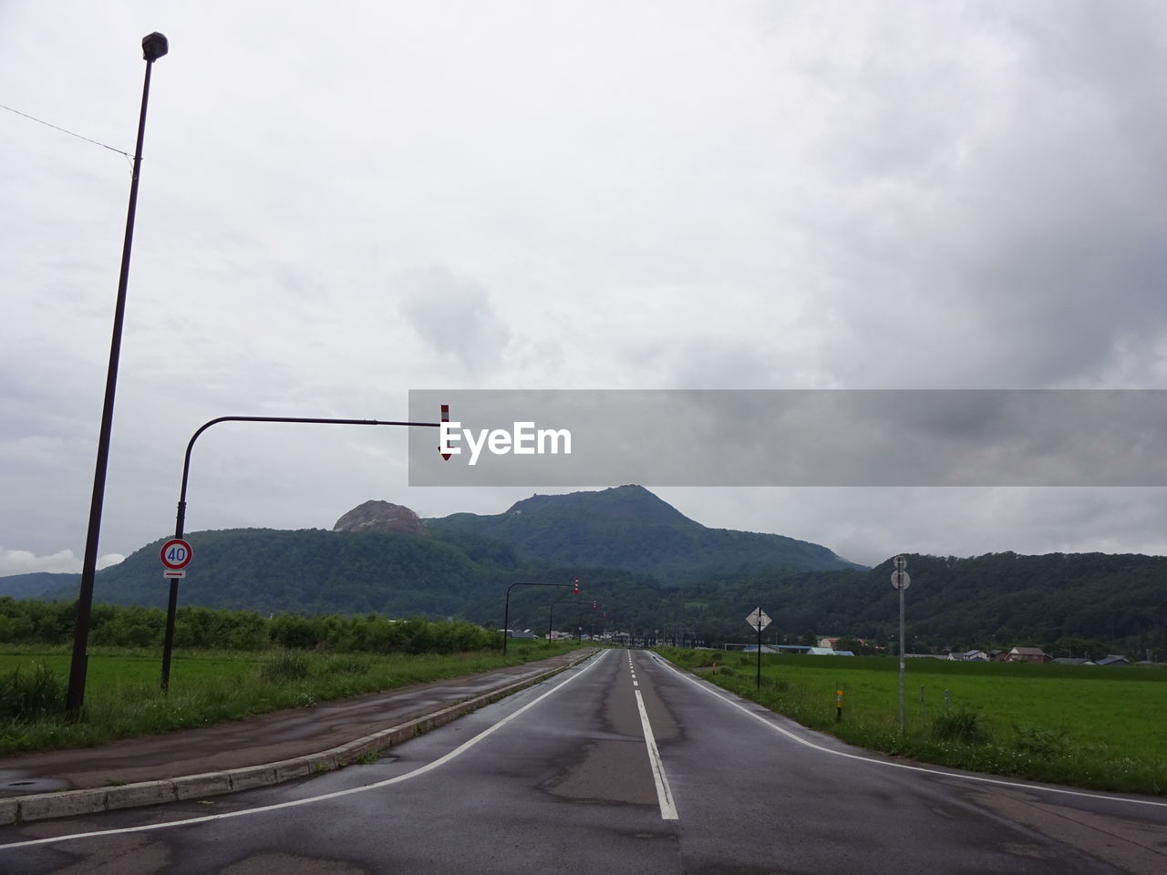 VIEW OF HIGHWAY AGAINST SKY