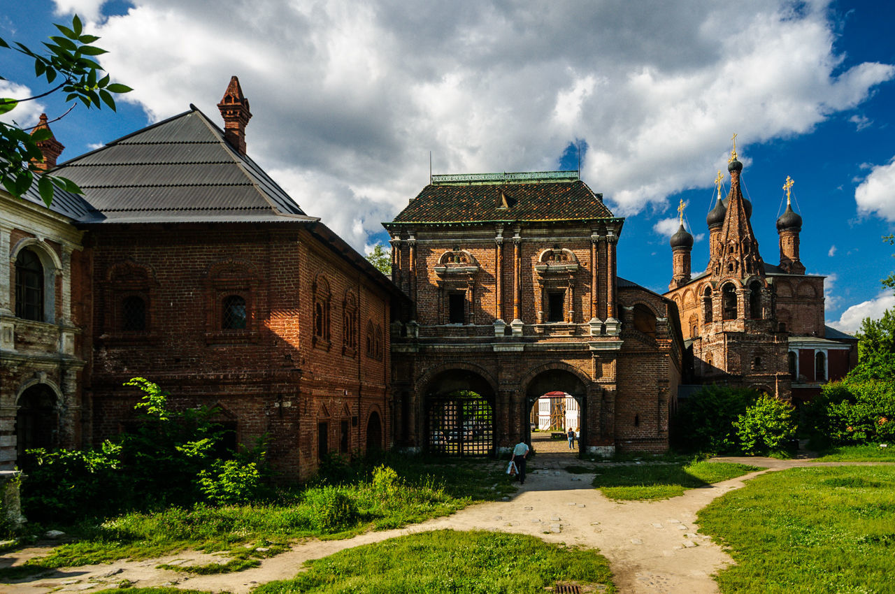 LOW ANGLE VIEW OF CHURCH AGAINST THE SKY