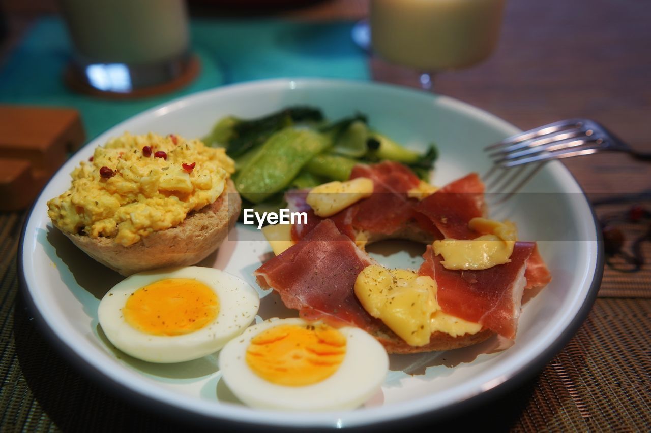 CLOSE-UP OF MEAL SERVED IN PLATE