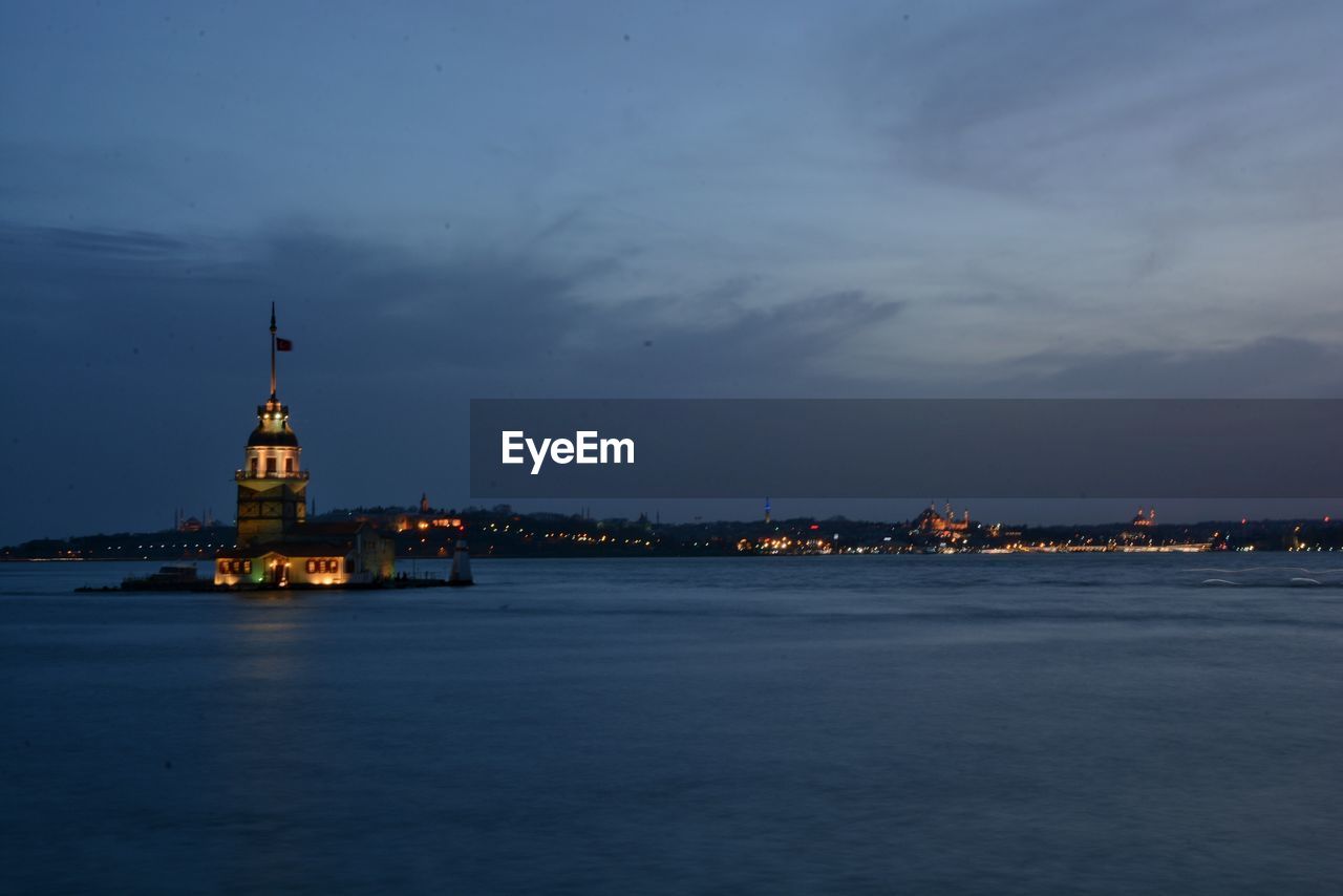 Maiden's tower view in istanbul city