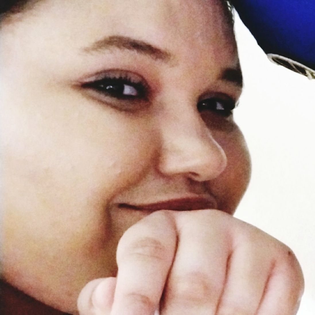 CLOSE-UP PORTRAIT OF YOUNG WOMAN WITH EYES CLOSED