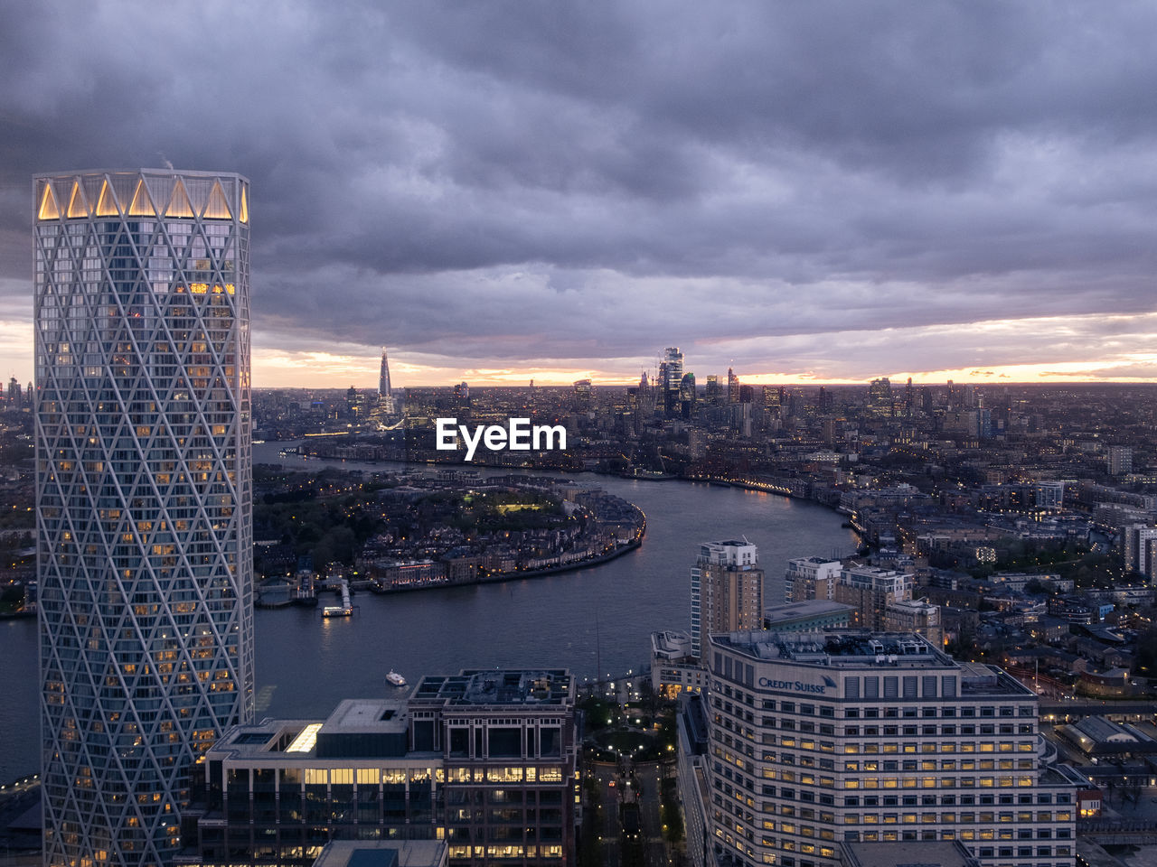 Central london and the thames seen from canary wharf