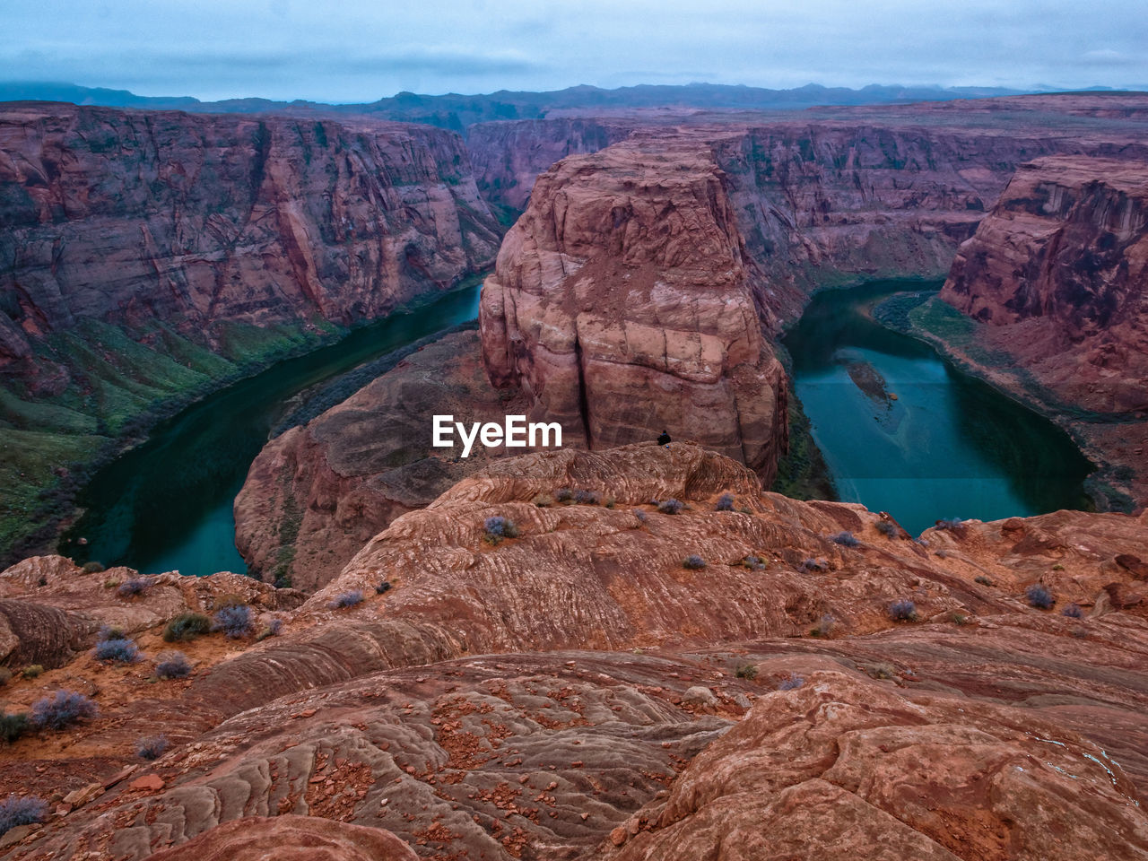 High angle view of horseshoe bend at glen canyon