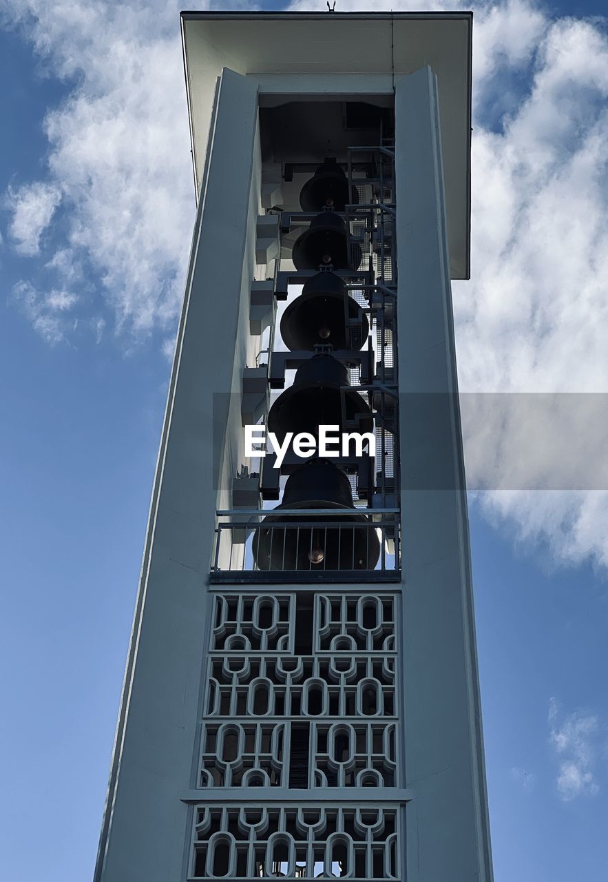 architecture, built structure, sky, cloud, low angle view, tower, blue, landmark, building exterior, skyscraper, tower block, day, nature, building, no people, outdoors, window, city, facade