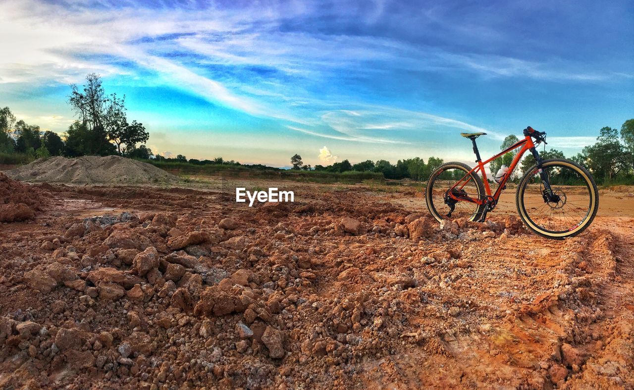 BICYCLE ON FIELD