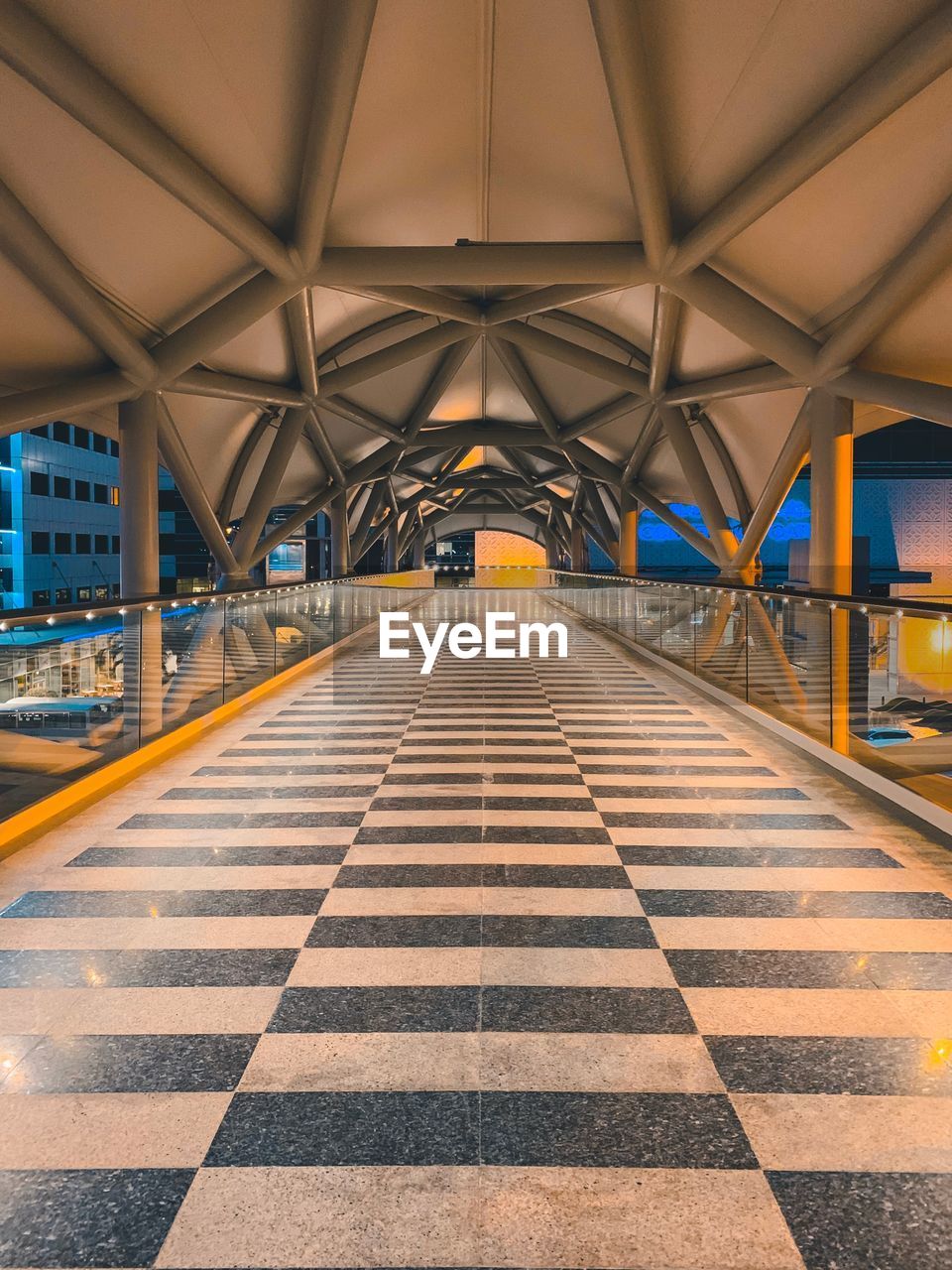 VIEW OF EMPTY SUBWAY