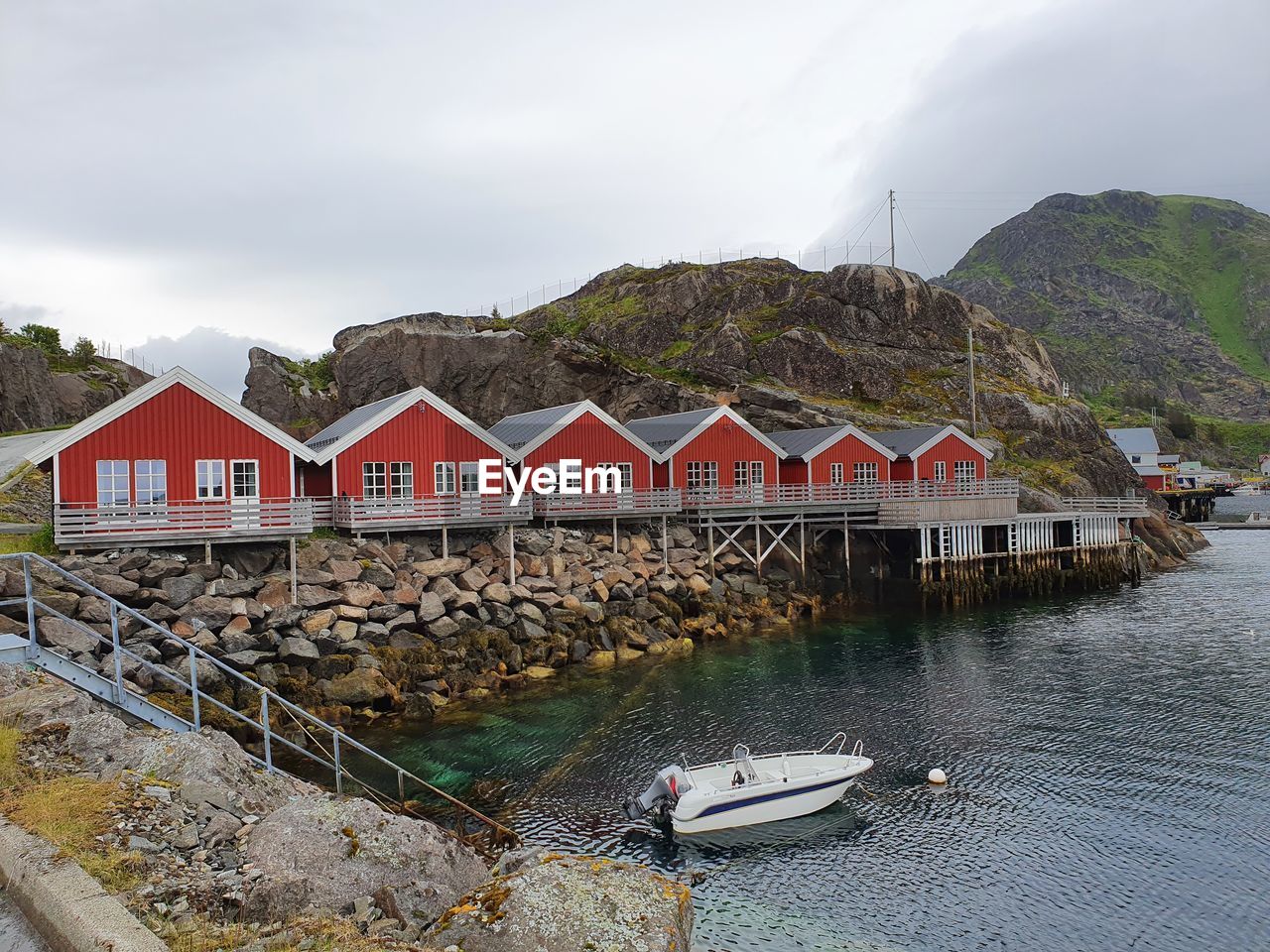 Wooden houses by the sea - lofoten