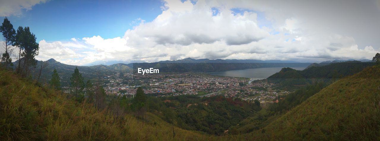 PANORAMIC VIEW OF LANDSCAPE AGAINST SKY