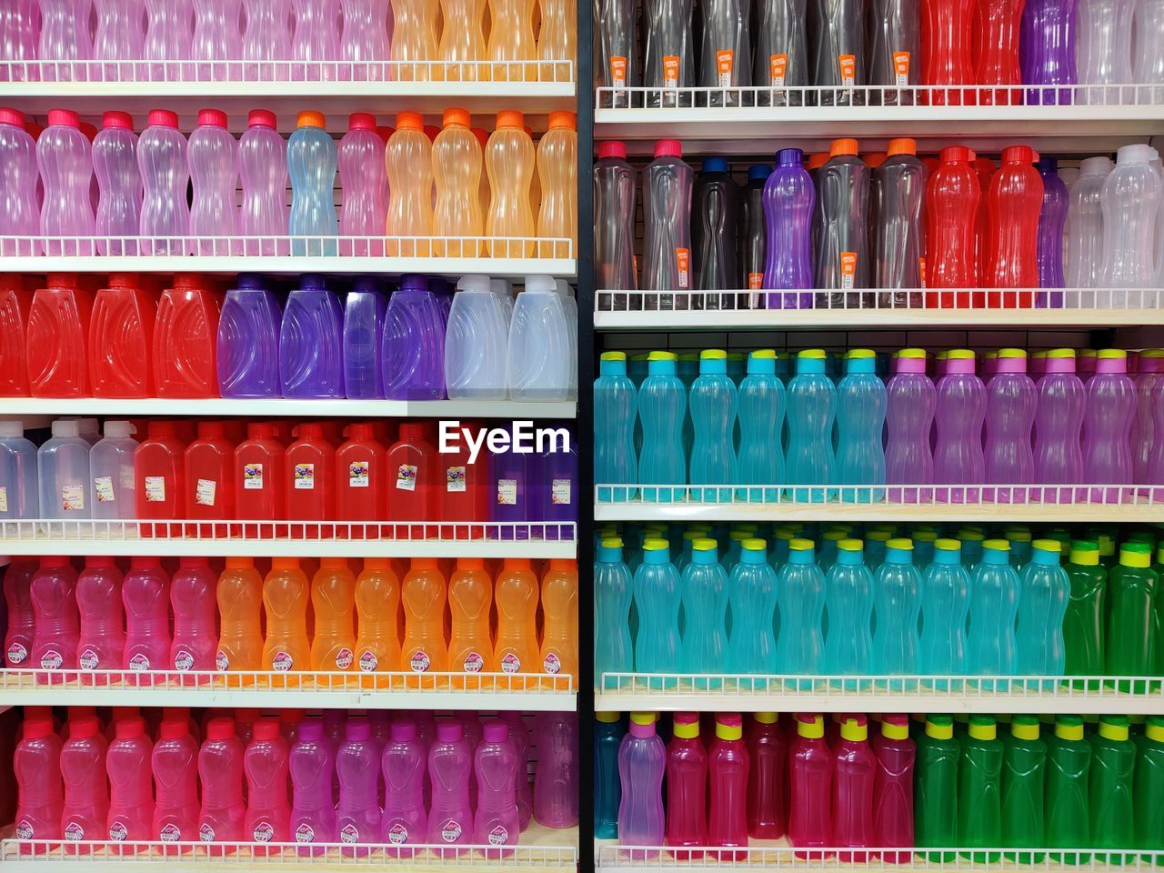 FULL FRAME SHOT OF MULTI COLORED STORE