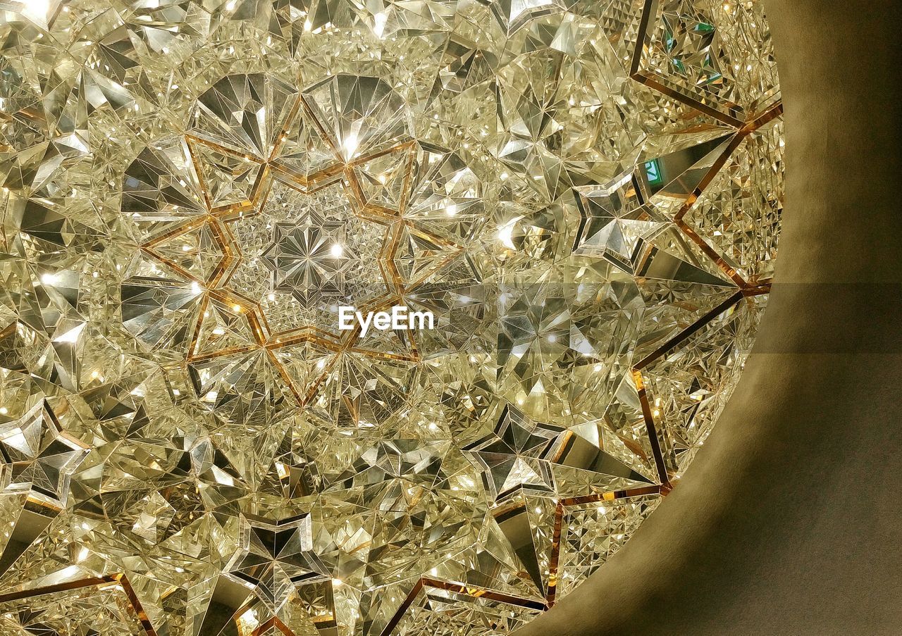 close-up, shiny, high angle view, gold colored, silver, no people, crystal, indoors, day