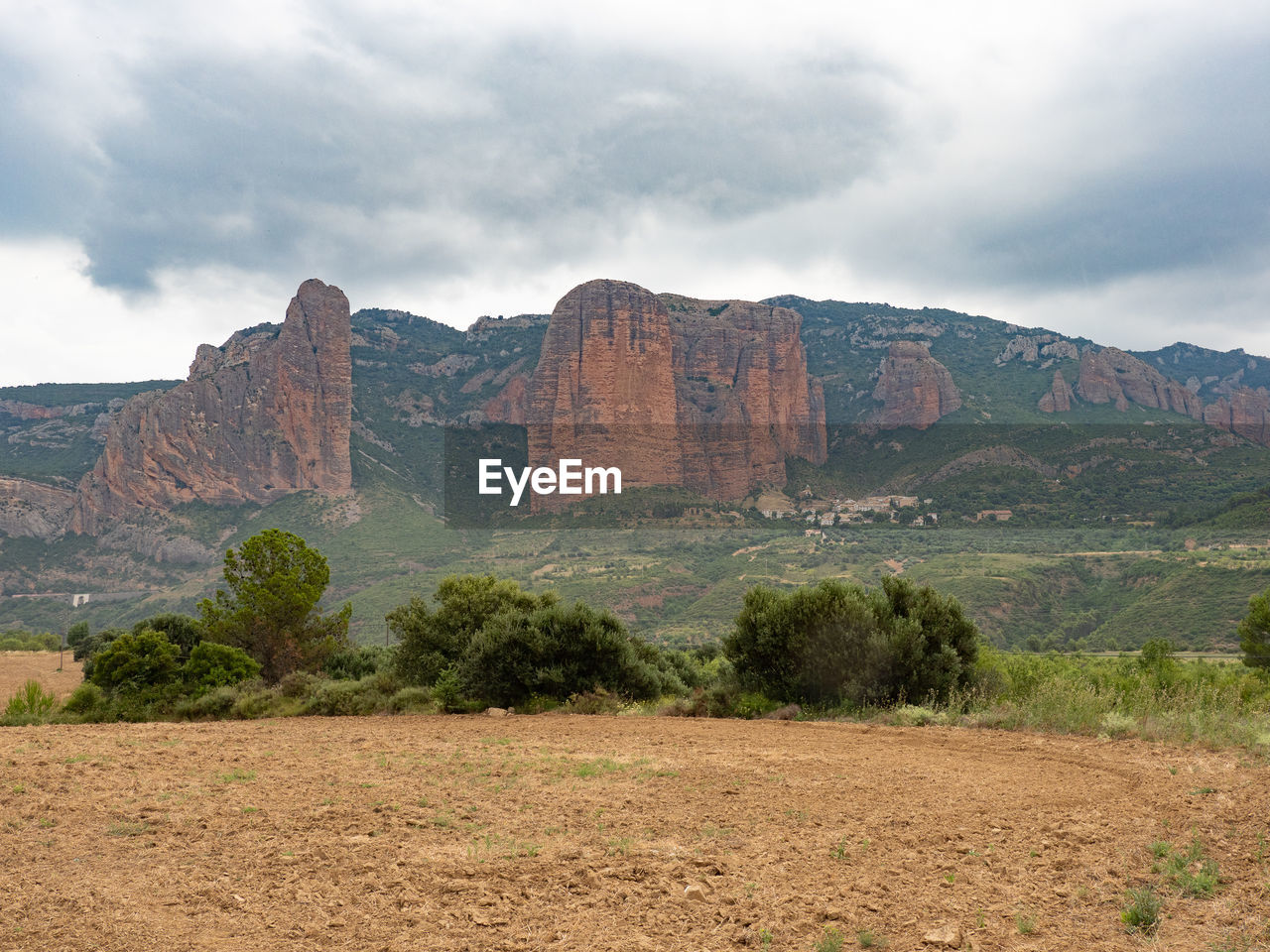 VIEW OF ROCK FORMATIONS