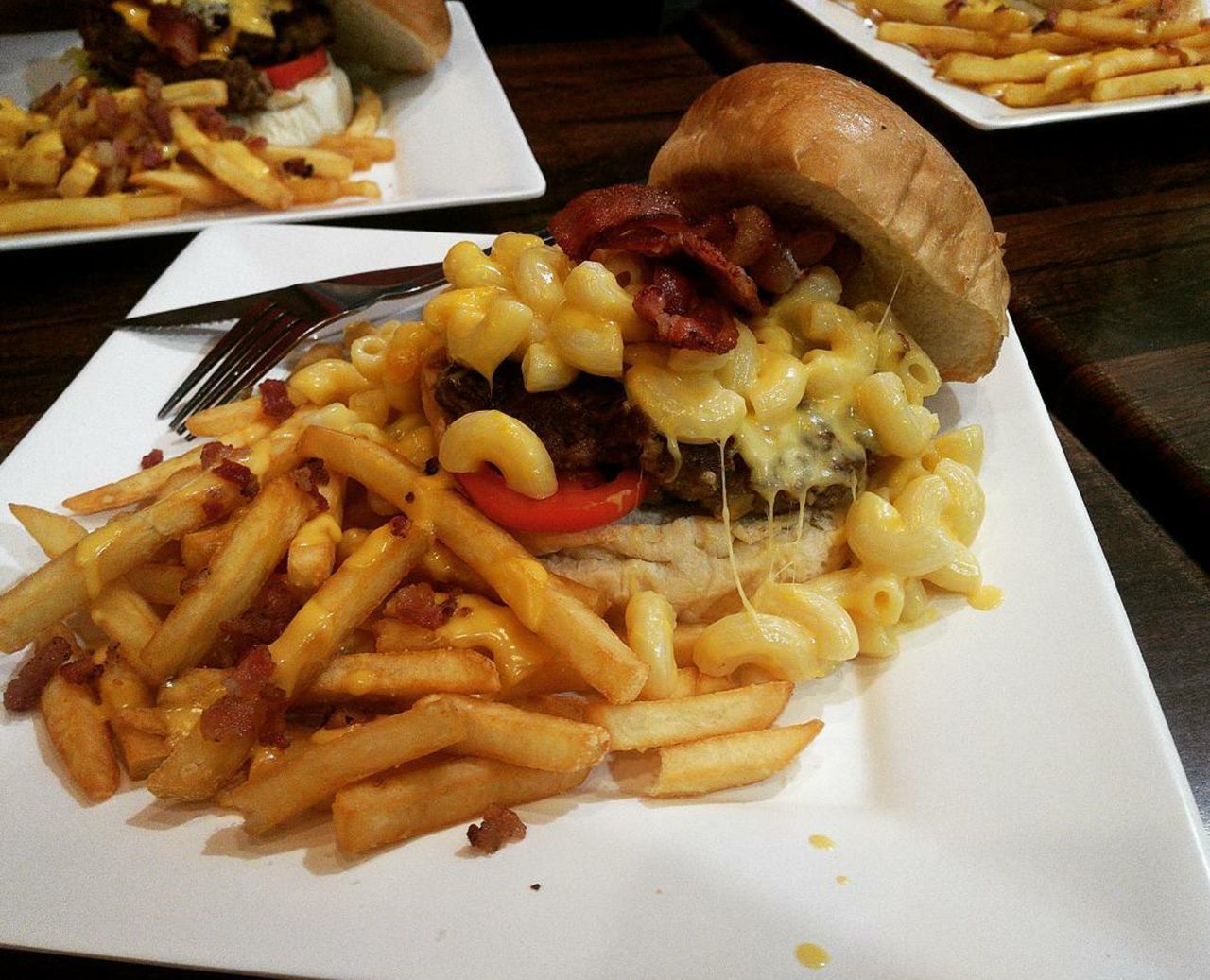 CLOSE-UP OF FOOD SERVED ON PLATE