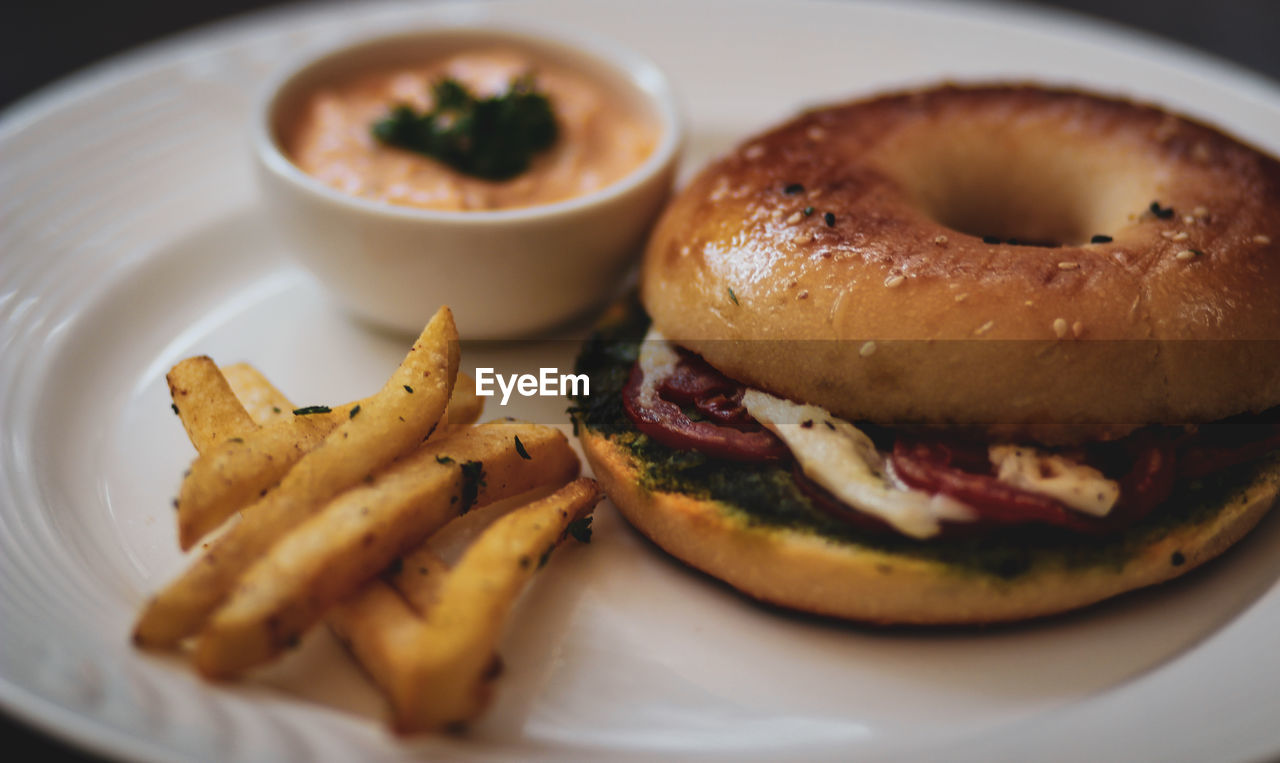 Tomato basil mozzarella bagel