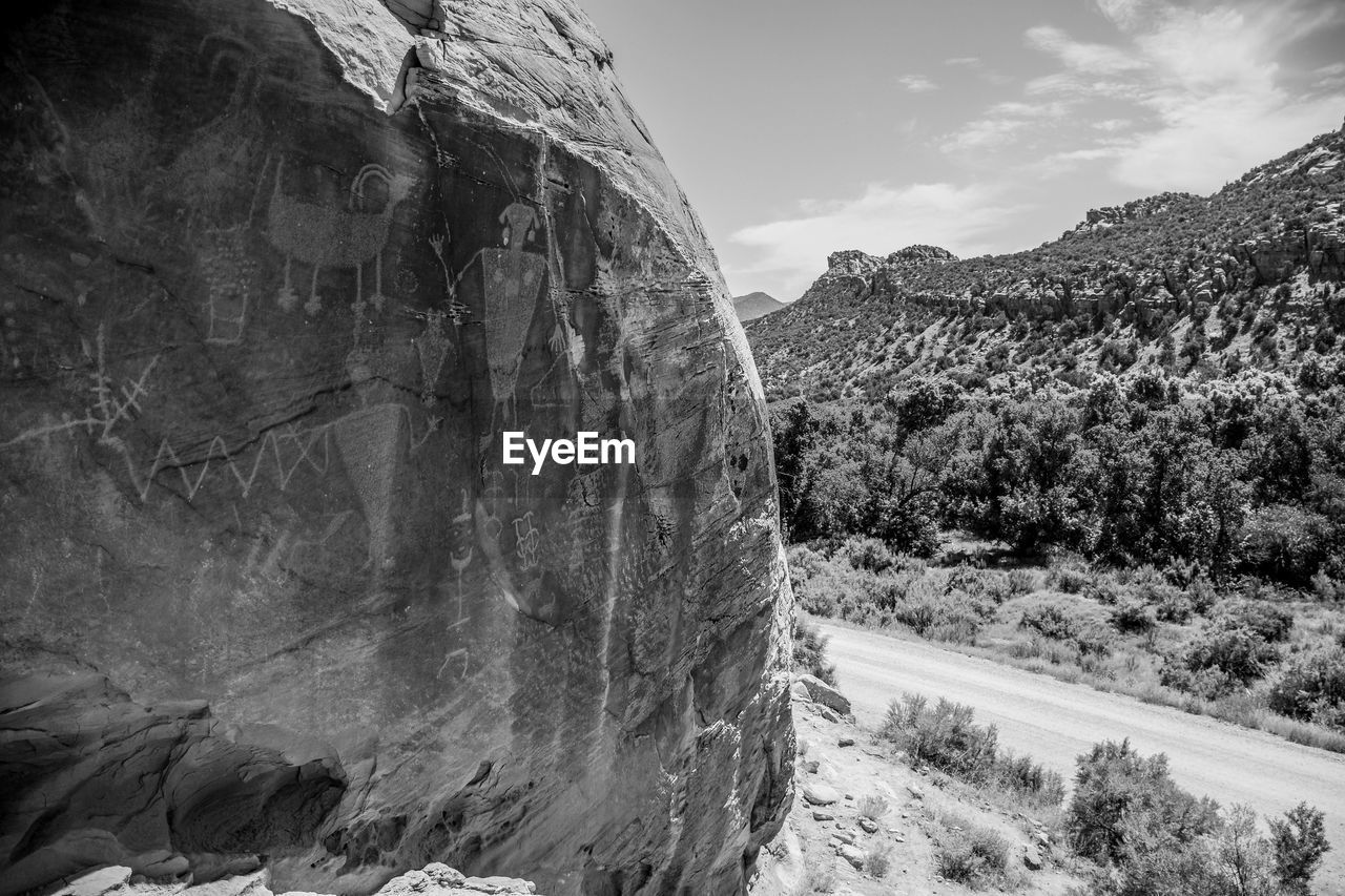 SCENIC VIEW OF MOUNTAIN AGAINST SKY