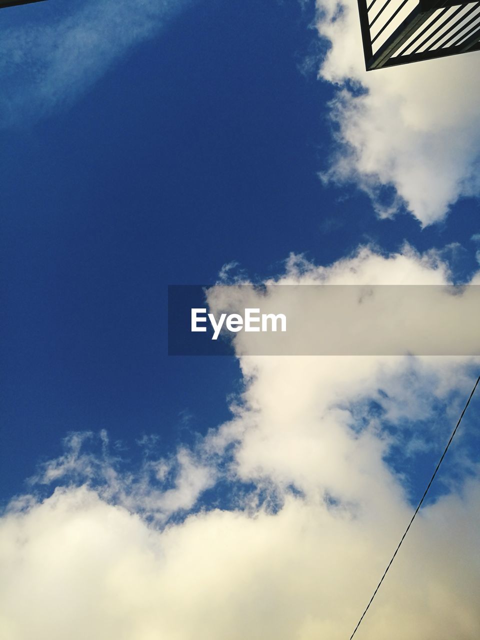 LOW ANGLE VIEW OF CLOUDS IN SKY