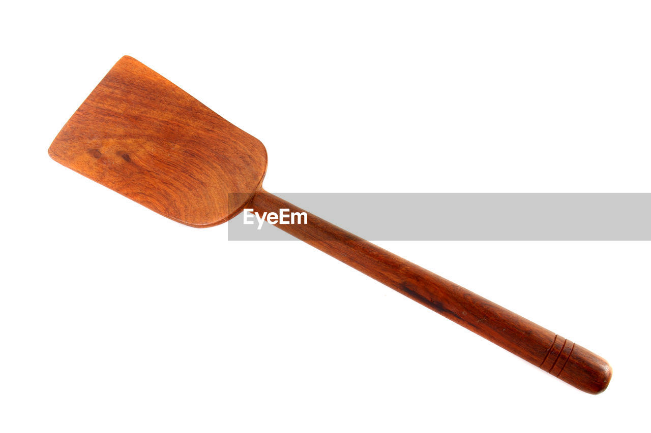 DIRECTLY ABOVE SHOT OF ELECTRIC LAMP ON WHITE BACKGROUND
