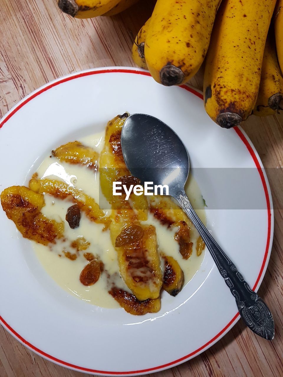 HIGH ANGLE VIEW OF BREAKFAST SERVED IN PLATE