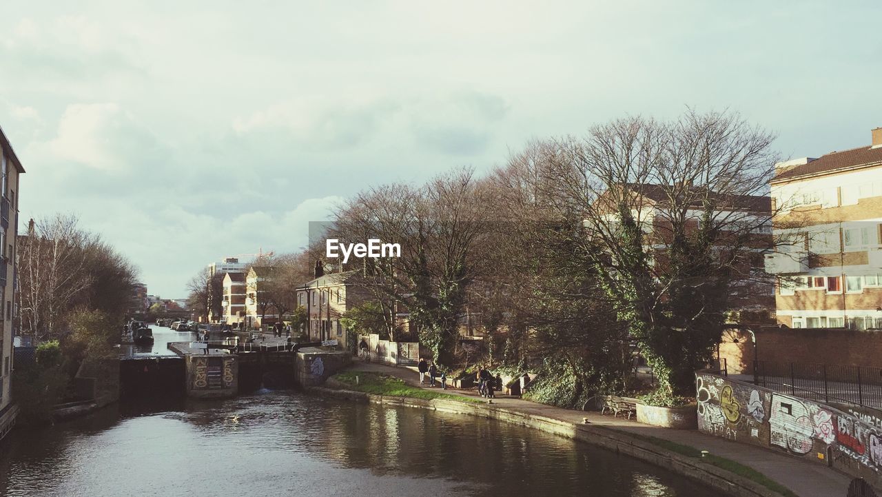 CANAL AND BUILDINGS IN CITY