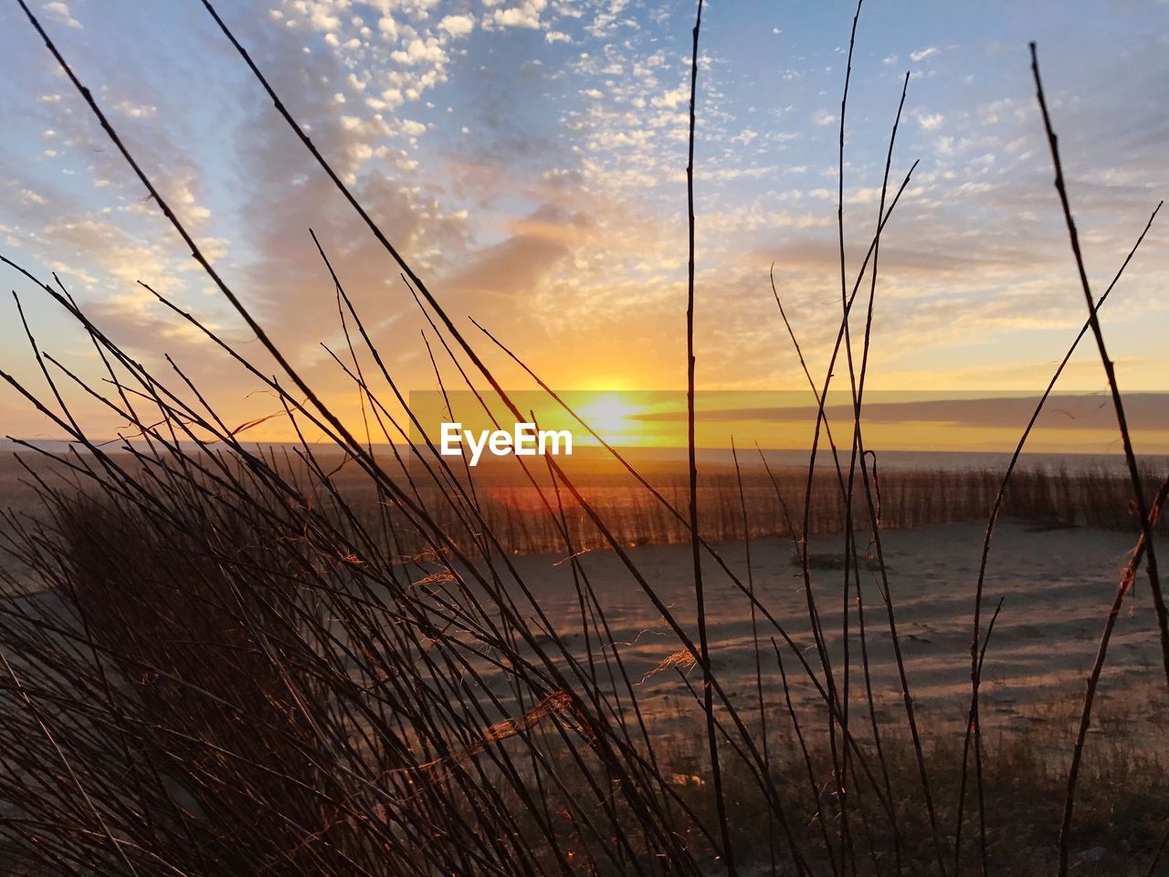 VIEW OF SEA DURING SUNSET