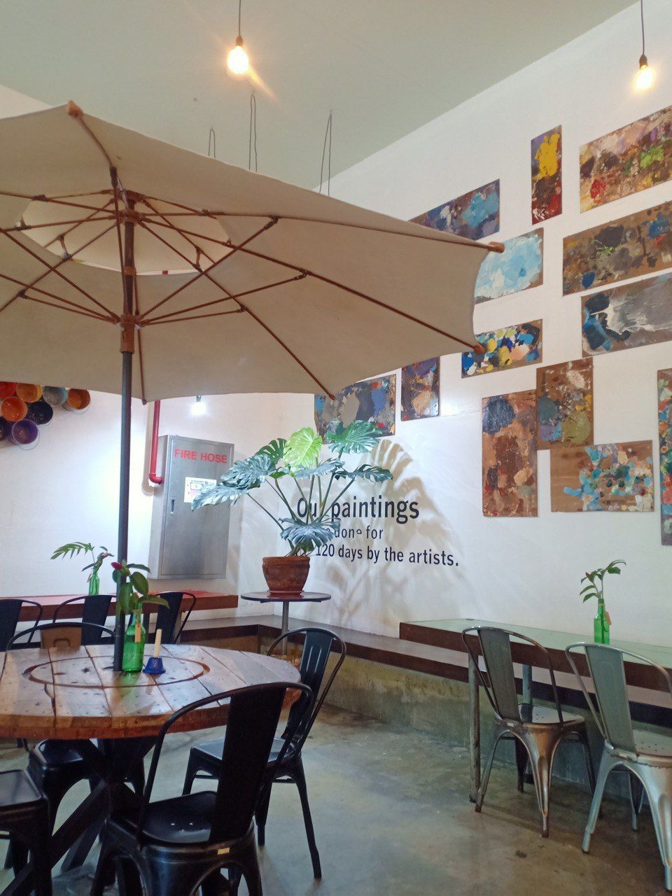 table, room, seat, chair, indoors, furniture, interior design, no people, kitchen & dining room table, architecture, lighting equipment, home interior, business, restaurant, domestic room, illuminated, domestic life, dining room