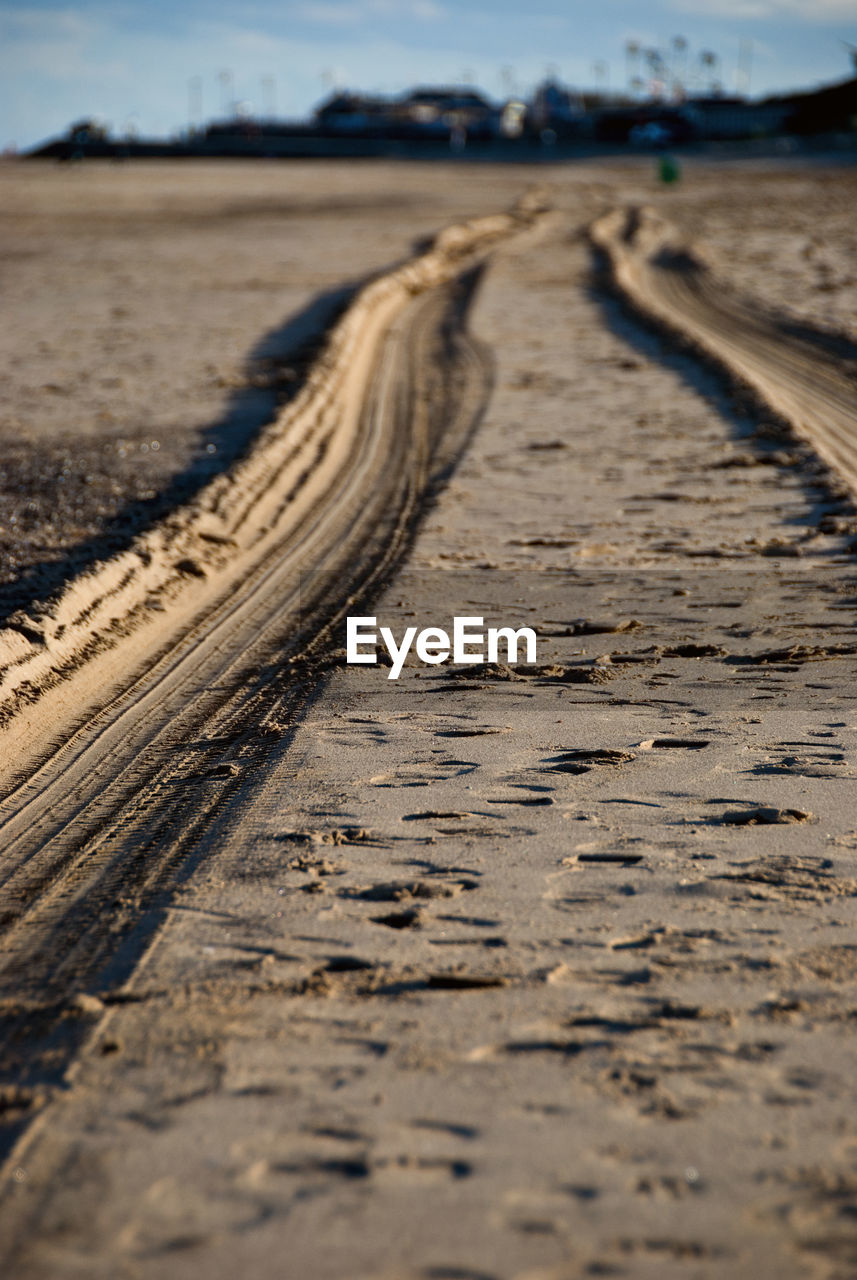 Surface level of railroad tracks