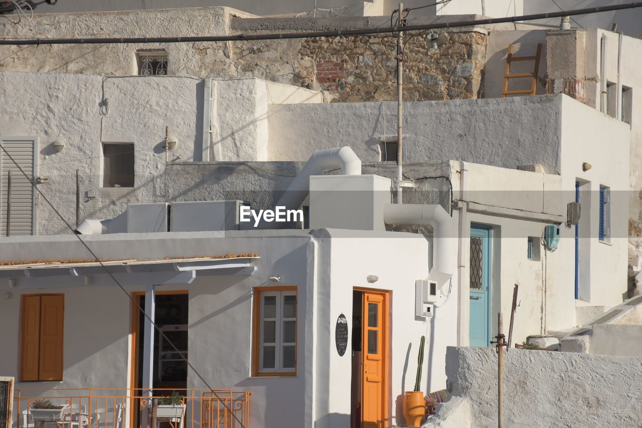 RESIDENTIAL BUILDINGS IN TOWN