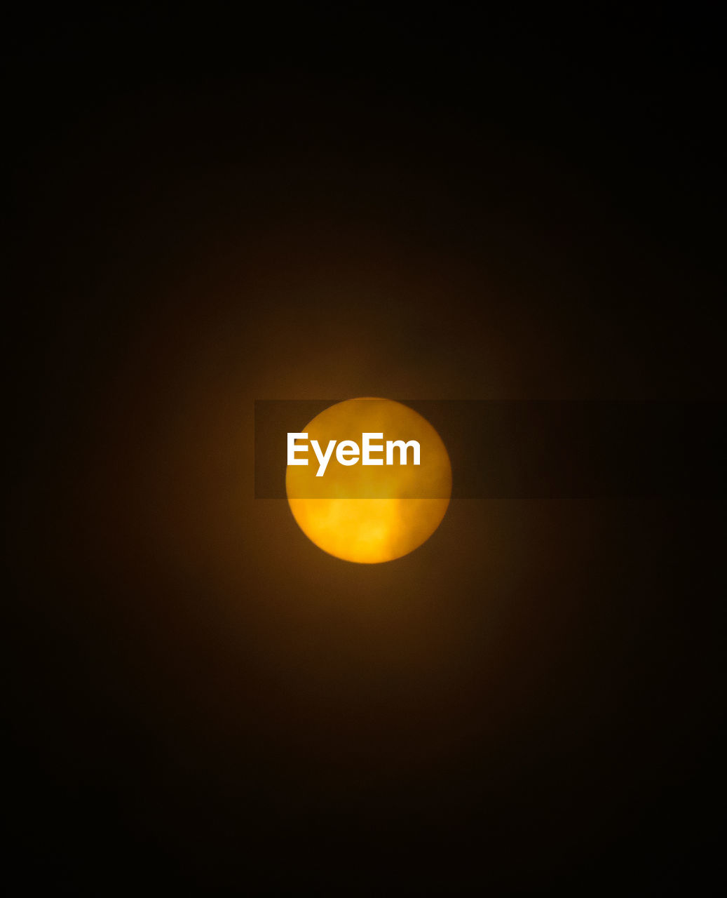 SCENIC VIEW OF MOON IN SKY AT NIGHT