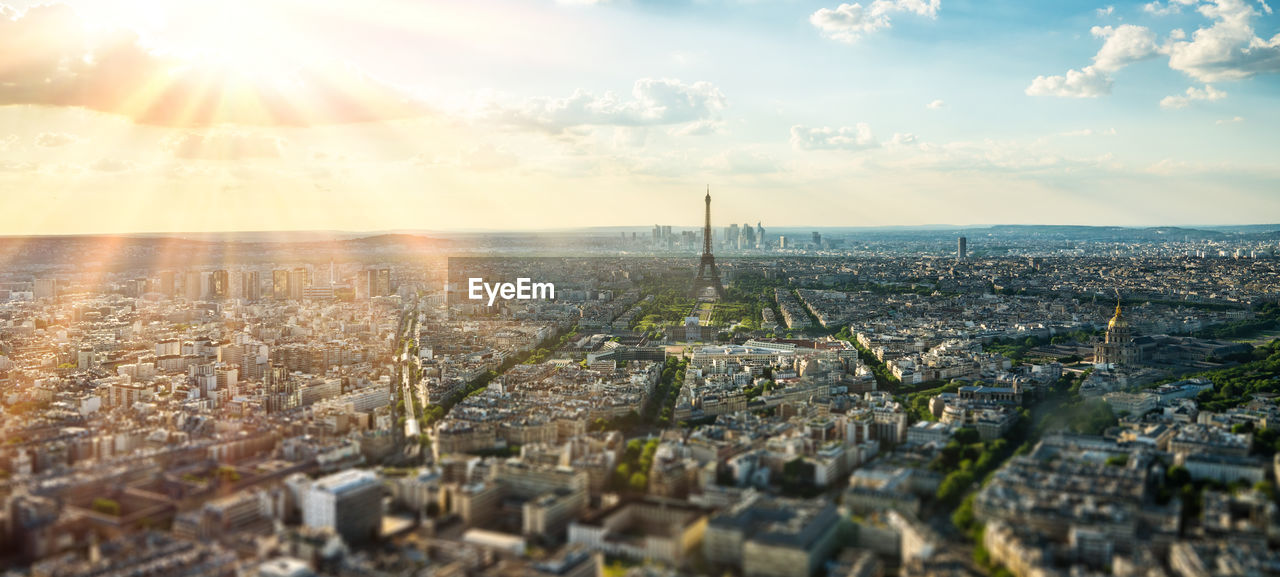 AERIAL VIEW OF CITY BUILDINGS