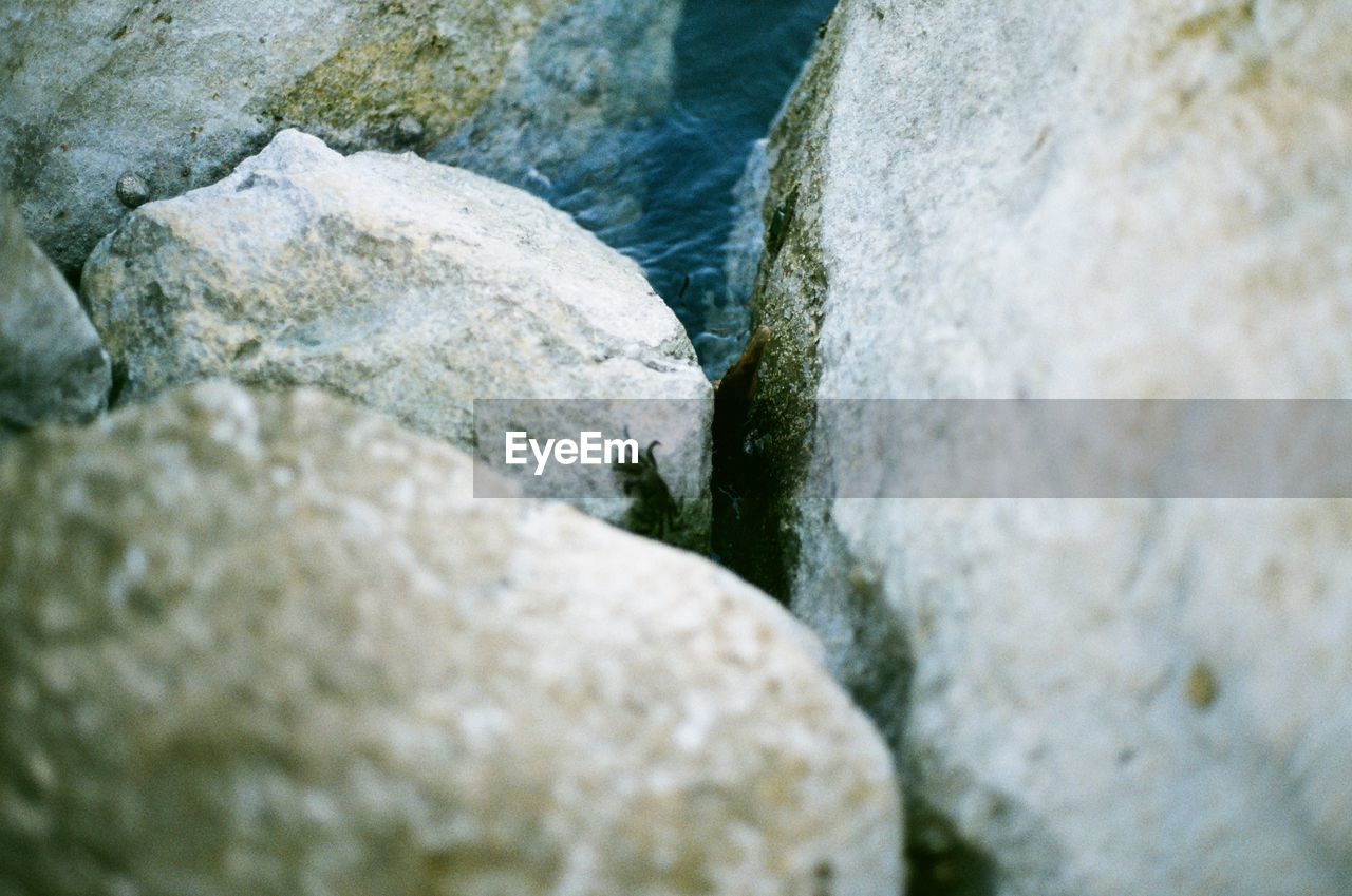 CLOSE-UP OF ROCKS