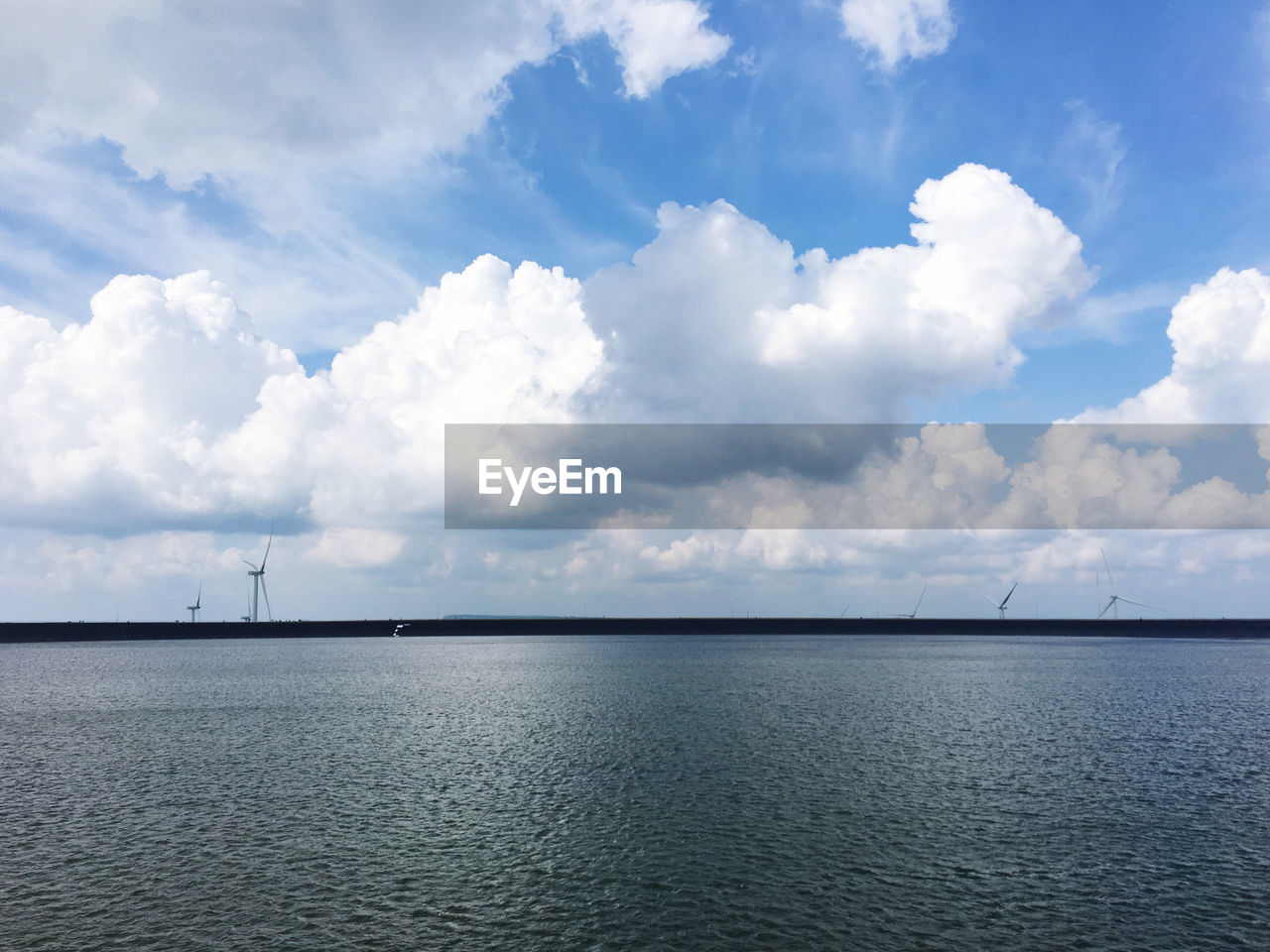 VIEW OF SEA AGAINST SKY