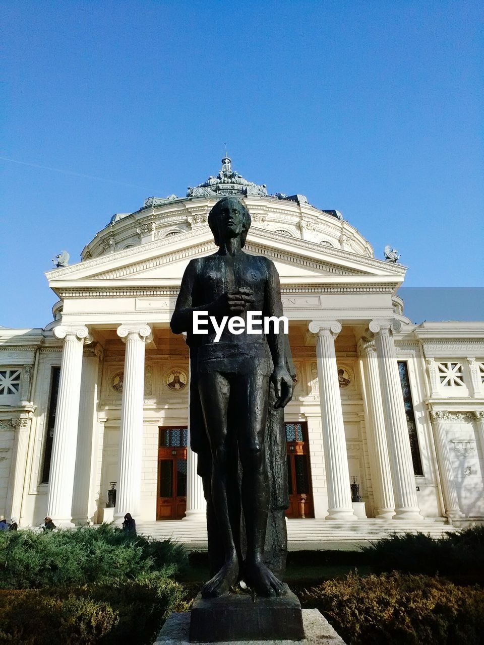 LOW ANGLE VIEW OF TEMPLE AGAINST SKY