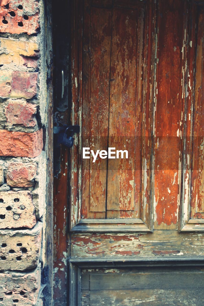 OLD WOODEN DOOR