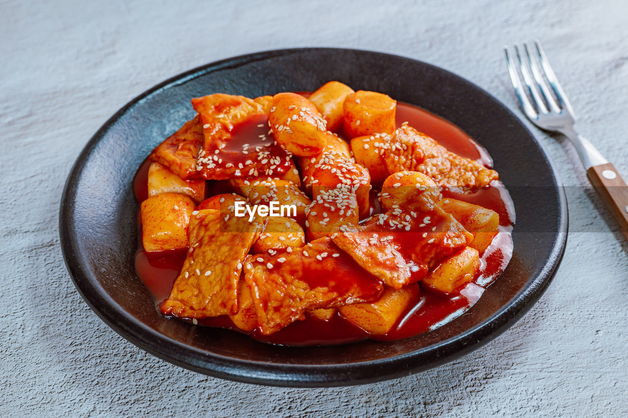 Korean stir-fried rice cake, 'tteokbokki'