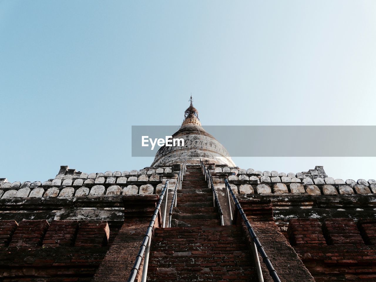 LOW ANGLE VIEW OF TEMPLE AGAINST SKY