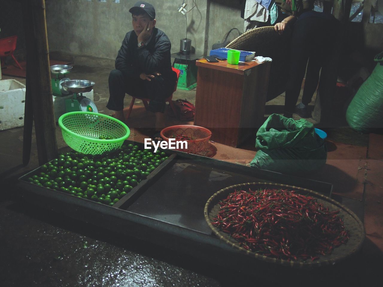 VIEW OF FOOD IN KITCHEN