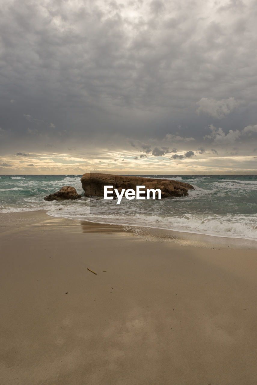 SCENIC VIEW OF BEACH