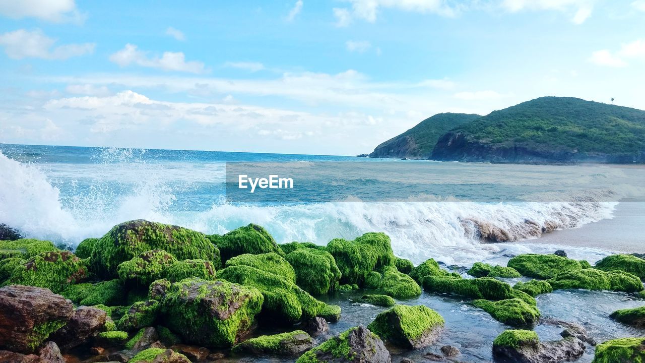 PANORAMIC SHOT OF SEA AGAINST SKY