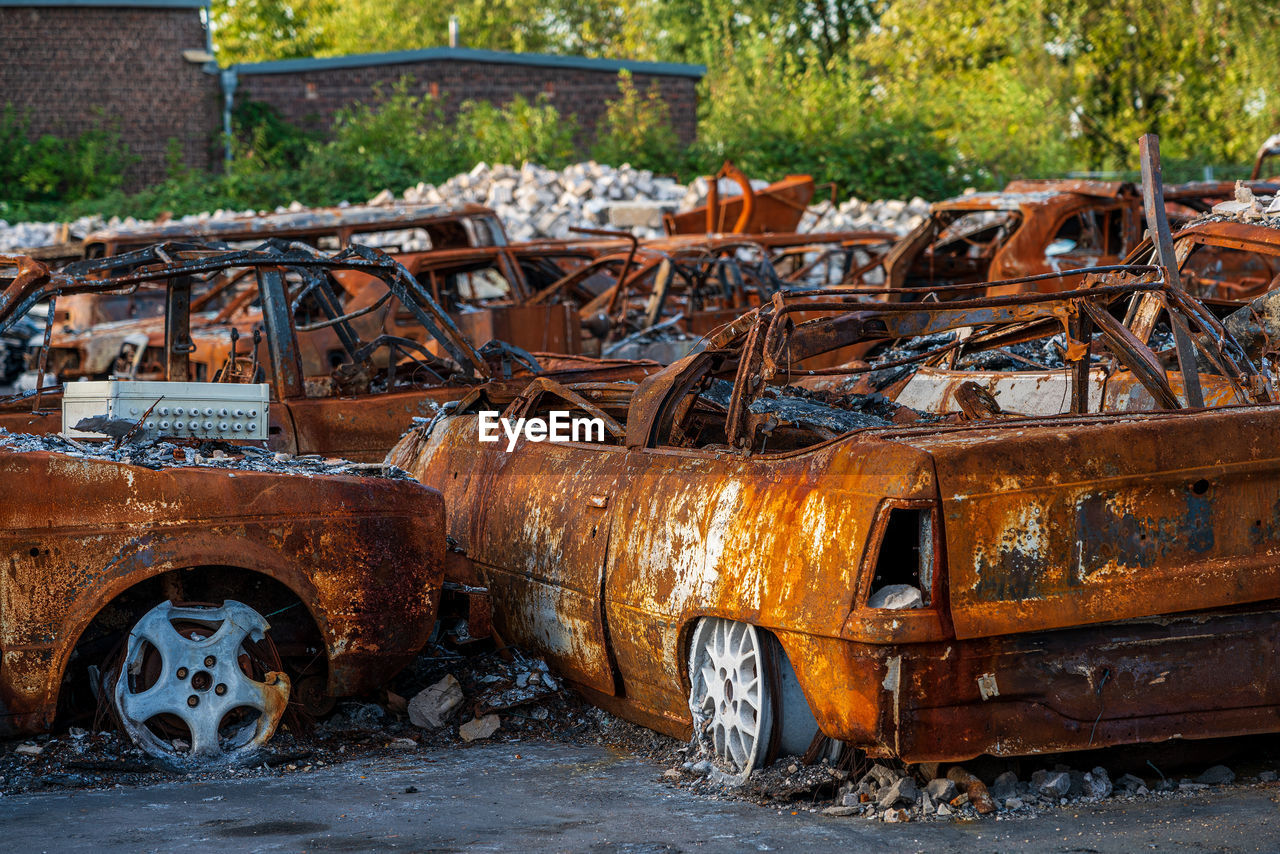 Old rusty car