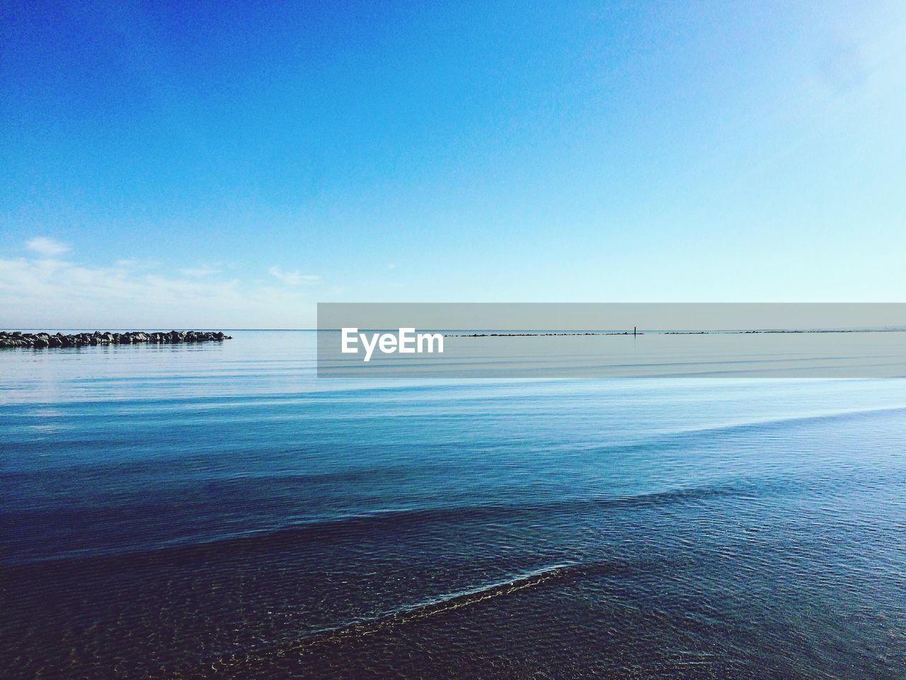 VIEW OF SEA AGAINST SKY