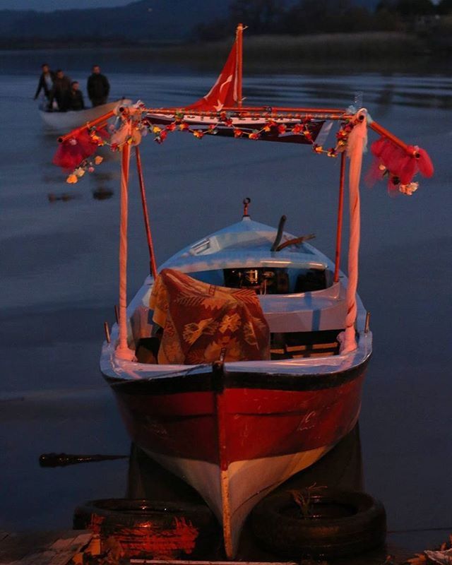 BOATS IN SEA