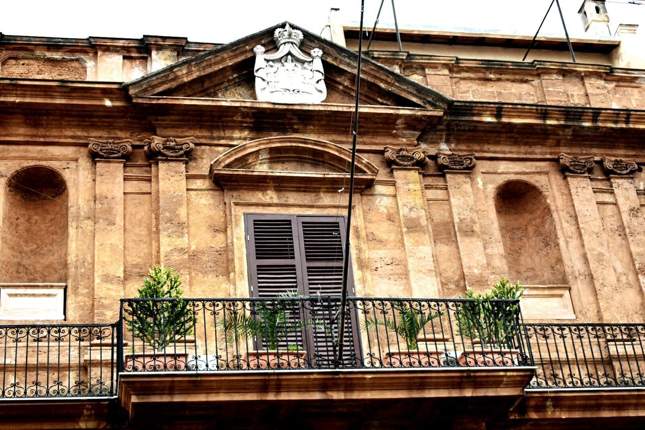 EXTERIOR OF BUILDING WITH WINDOWS