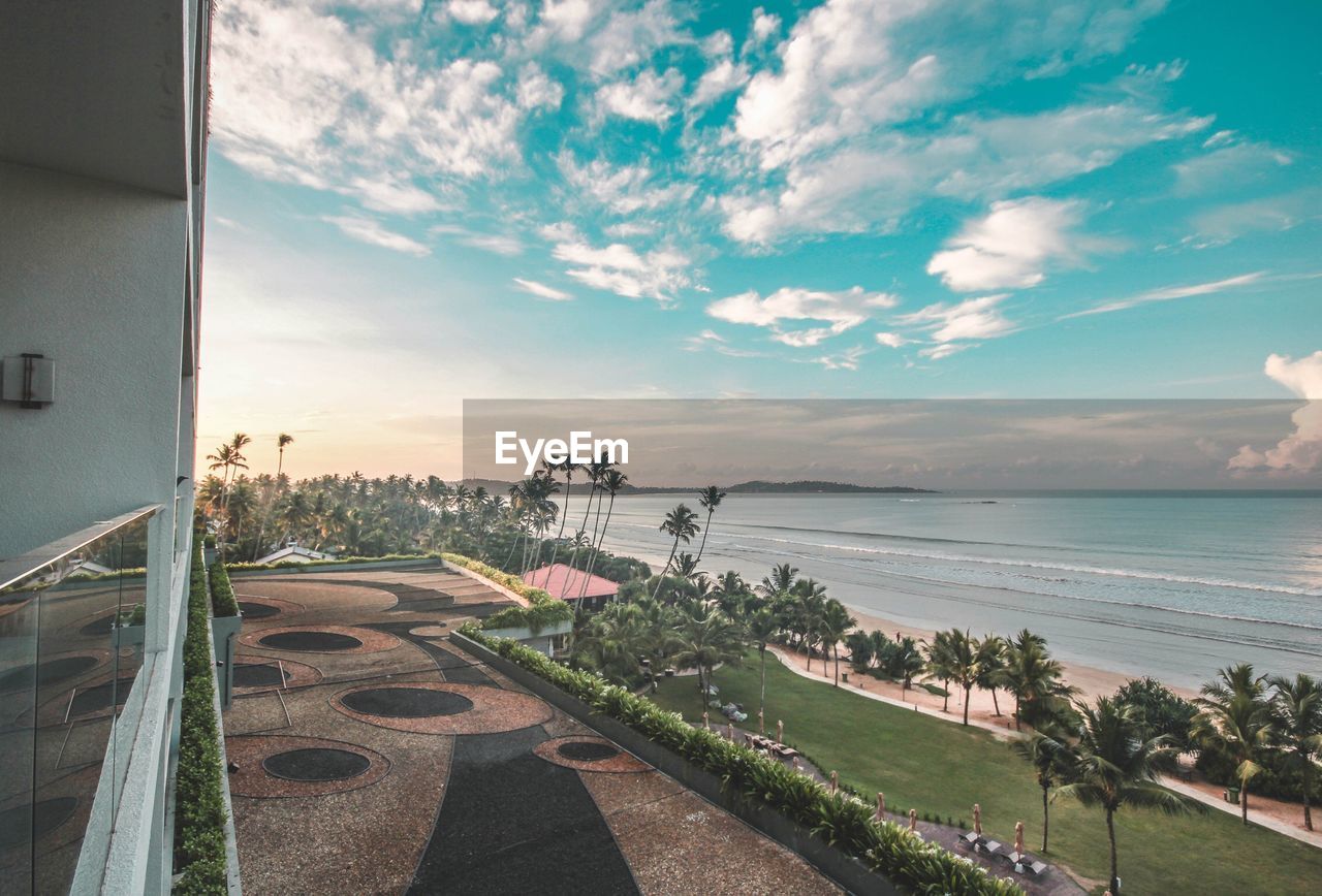 Panoramic view of bay against sky