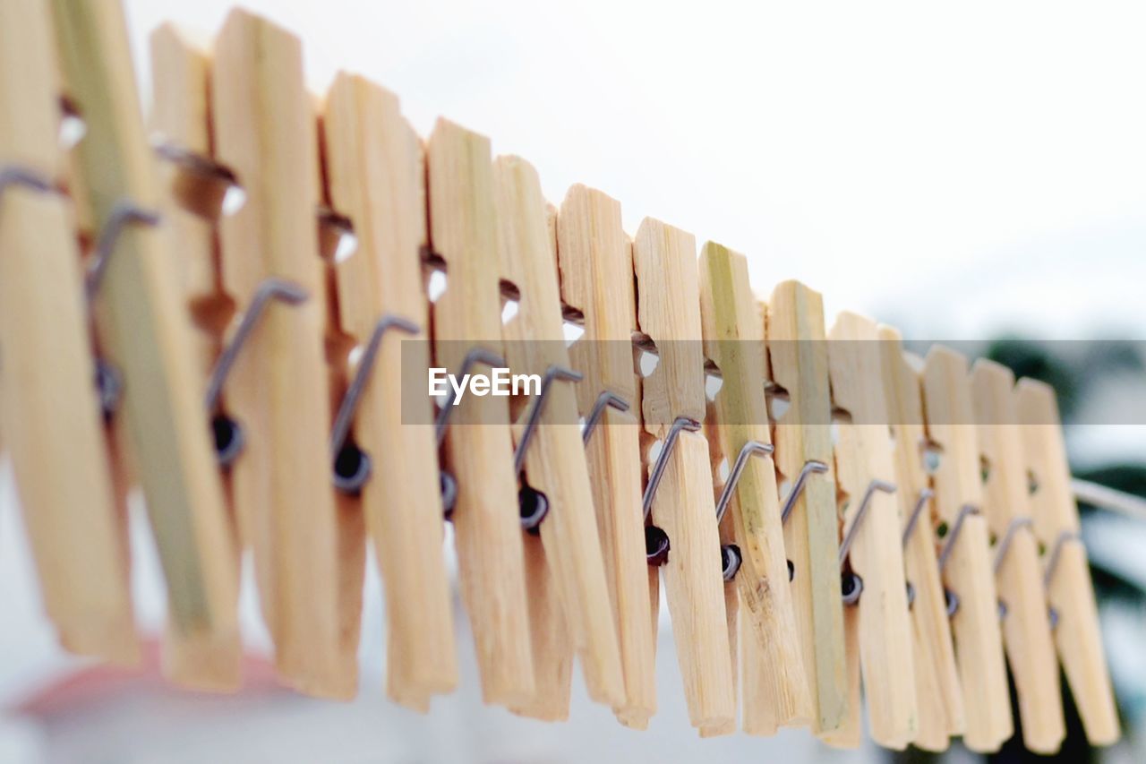 Made of bamboo.... i am anti plastic hihihi hi....