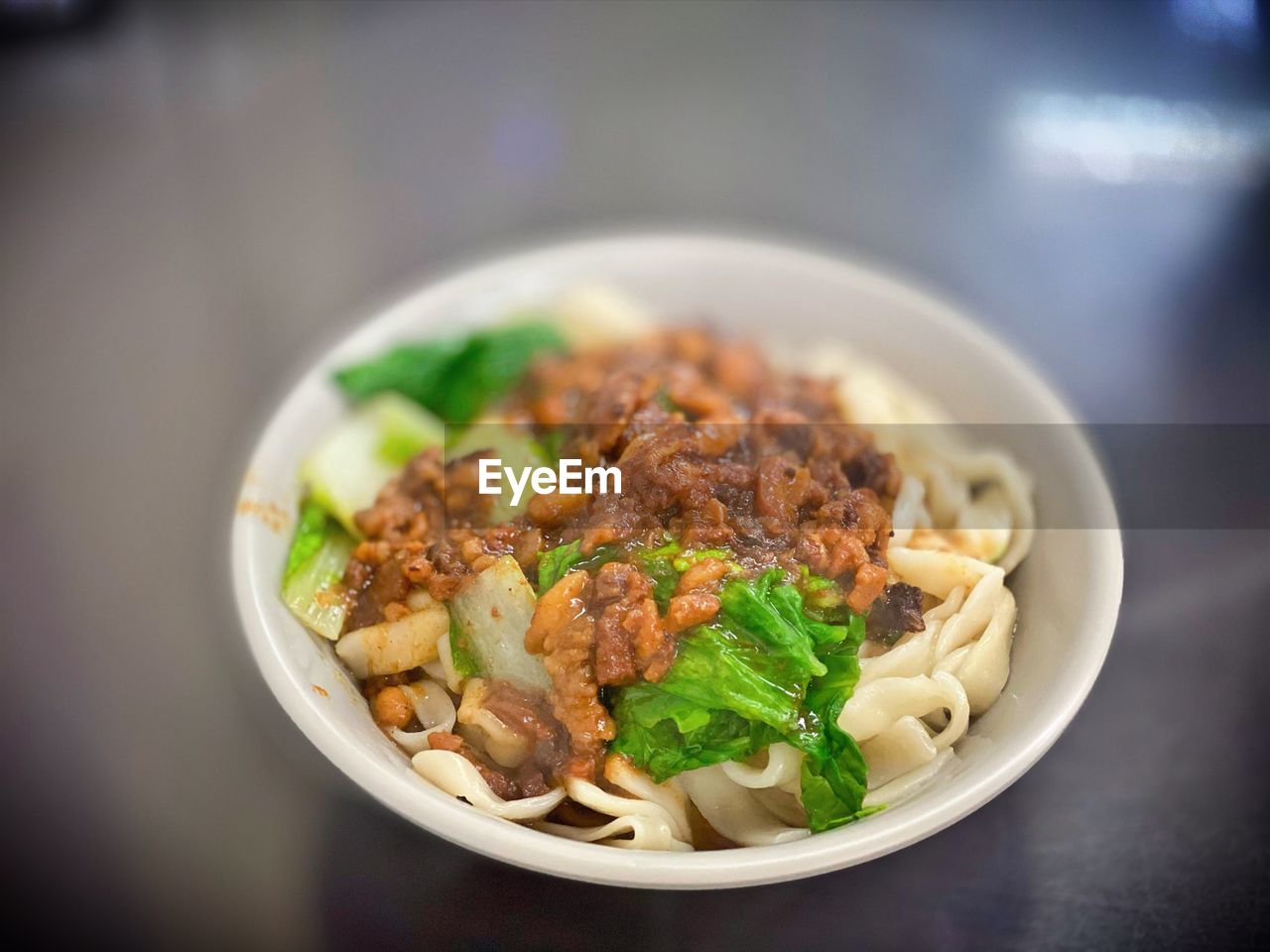 CLOSE-UP OF FRESH MEAL SERVED IN BOWL